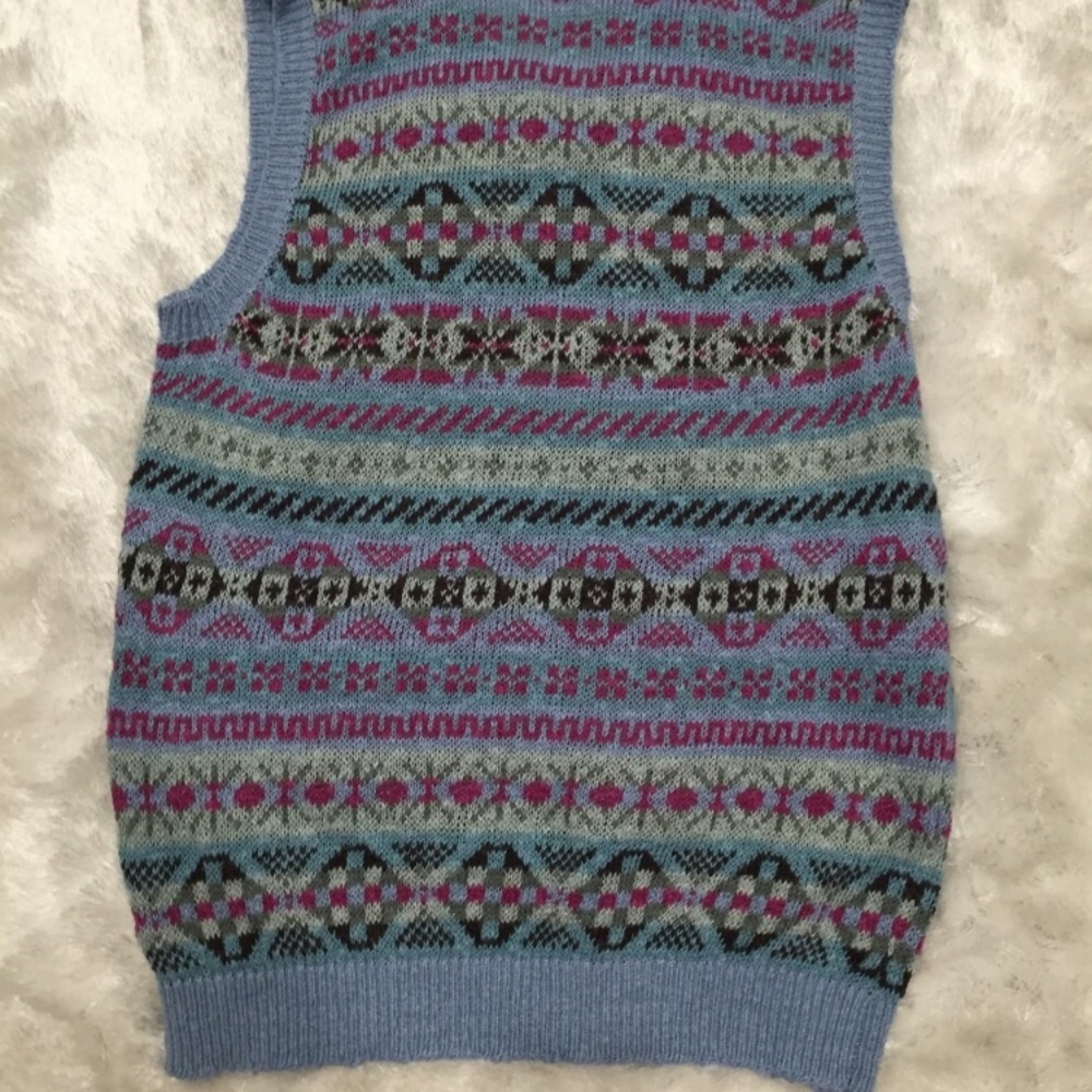 Paul Stuart Sweater Vest